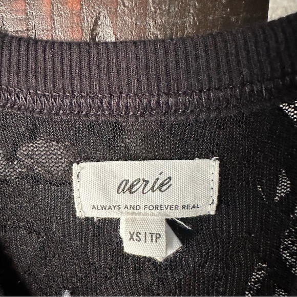 Aerie Essential Lace Layering T-Shirt Black Floral Mesh Size XS - Picture 4 of 7